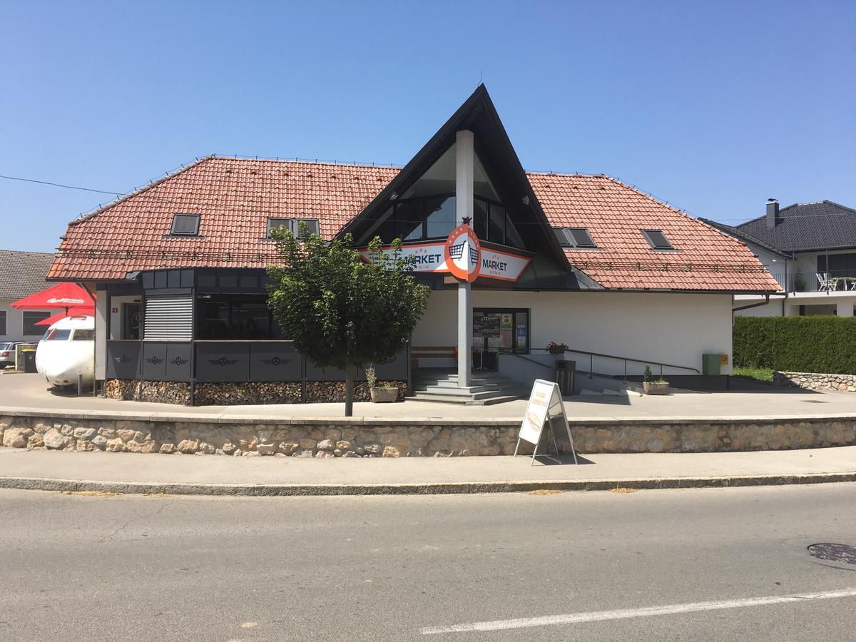 Apartments Avio Zgornji Brnik Εξωτερικό φωτογραφία