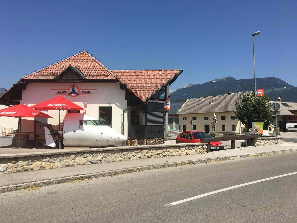 Apartments Avio Zgornji Brnik Εξωτερικό φωτογραφία